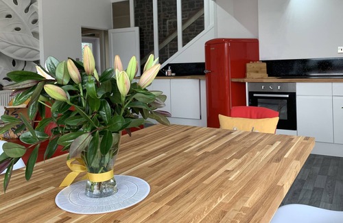 Wellington House | A Lodge with a View!