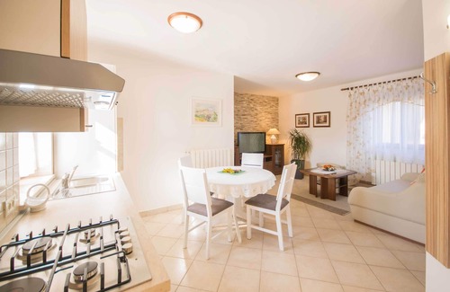 Presika Villa | A luxurious house in a quiet village near the sea