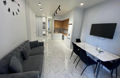 Kentron Apartment | A&M Apartments White - New Building