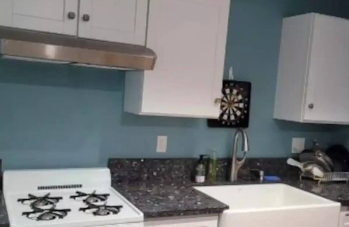 Washington Culver Apartment | a nice little one bedroom.