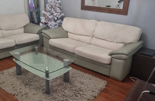 Hull House | A peaceful home, close to so many Amenities and to the city centre