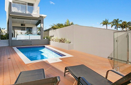 Mermaid Waters House | A PERFECT STAY - Ray of Sunshine