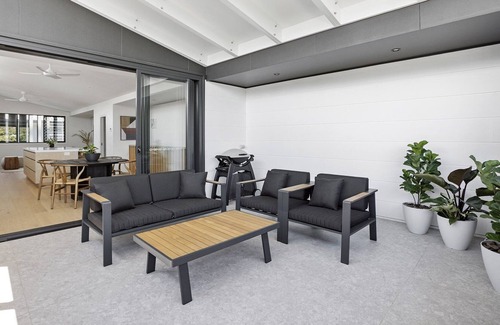 North Creek House | A PERFECT STAY - Stonesthrow