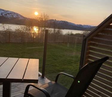 Tromso Apartment | A place for Aurora in wintertime and midnight sun in summer-time!