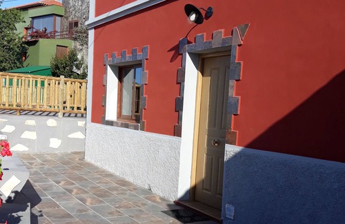 Las Casas House | a porch
