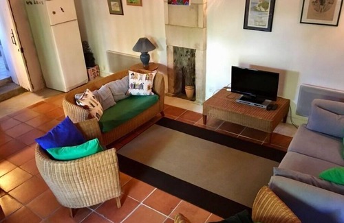 Chenac-Saint-Seurin-d'Uzet Cottage | A pretty cottage with pool and lovely garden in a village close to sea .