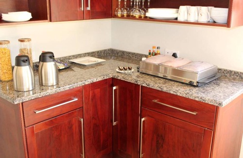 Harare Apartment | A Pristine B B Located in Belvedere Harare - 2006