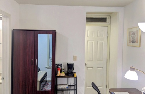 Harrisburg - Hershey House | A private room with praivet shower