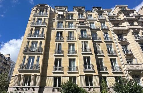Faubourg Saint-Germain Apartment | A proximité immédiate de la Tour Eiffel