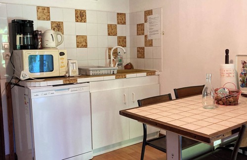 Champagne-et-Fontaine House | A rejuvenating stay in a quiet, rustically charming gîte