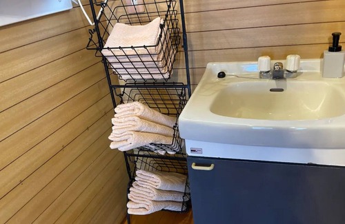 Imazu House | A rental villa with a large garden where you can h / Takashima Shiga