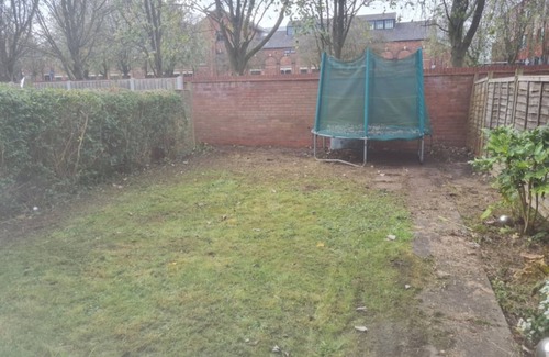 Wolverhampton House | A&S Properties (No guest fees)