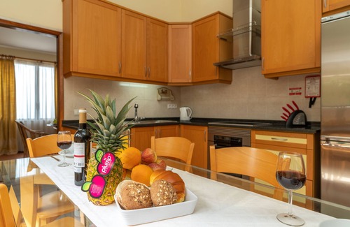Sao Goncalo House | A Spacious home for family and friends overlooking Funchal bay.