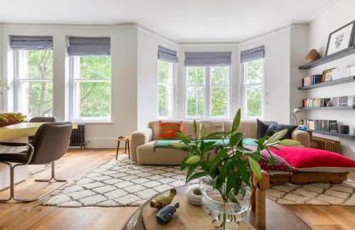Addison Apartment | A Spacious Home with Style