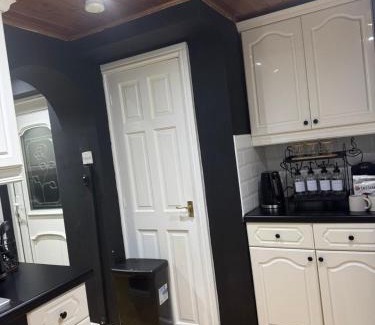 Heckmondwike Apartment | A Star Living