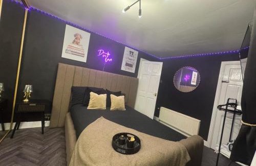 Heckmondwike Apartment | A Star Living