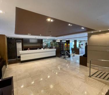 Downtown Apartment | A Venue Residences 9133