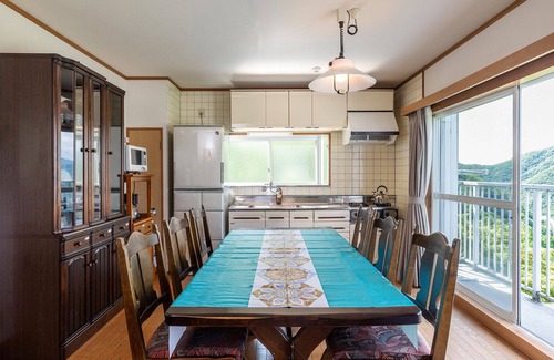 Kitasaku-gun House | A villa in the forest in Minamikaruizawa