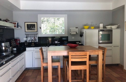 Cabrieres-d'Avignon House | A villa with private pool and beautiful garden in the Golden Triangle.