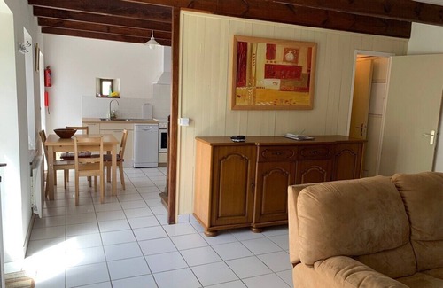 Caurel Cottage | A wonderful stone cottage sleeps up to 5, is set in a quiet lane yet near to shops, lake etc.