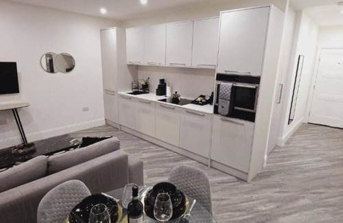 Reading City Centre Apartment | Abbey Corner By Nivaas 3 : One-Bedroom Premier Apartmentn