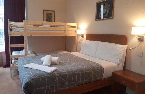 Central Aberdeen Hotel | Aberdeen House