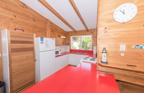 Coles Bay House | Acacia Cottage - Freycinet, East Coast Tasmania.
