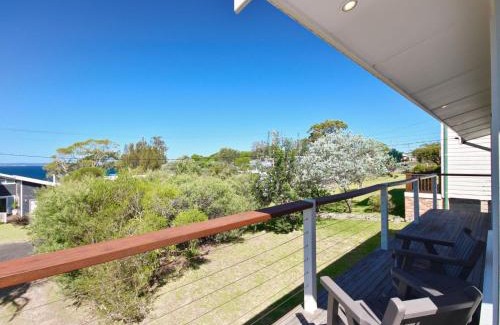 Hyams Beach House | Acacia Cottage at Hyams Beach