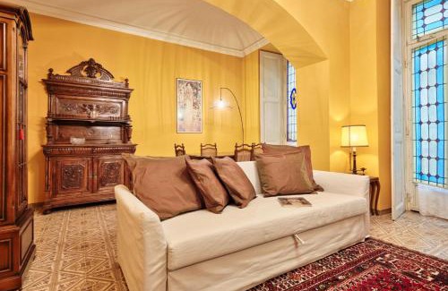 Roman Quarter Apartment | Acadamis -Il rifugio dei Mercanti- Piazza Castello