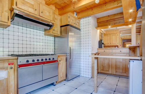 Les Prodains Apartment | Aconits - Duplex 15ppl close to Prodains cable car