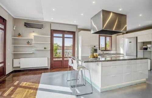 Thissio Apartment | Acropolis Noir Penthousenn