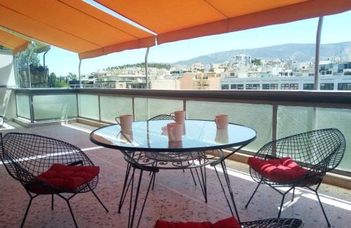 Athens City Centre Apartment | Acropolis penthouse with breathtaking city view