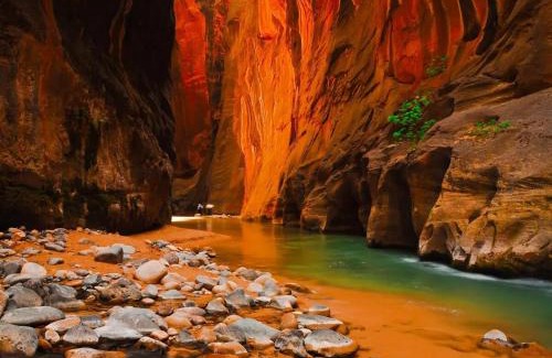 Hurricane House | Activities & Amenities at Sand Hollow Resort