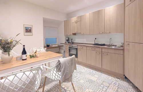 Old Town Apartment | ADAM & EVA ABSOLUTELY CENTRAL