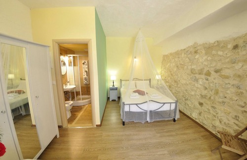 Mpogdanatika Hotel | Adamantia Double Room A4 /2 guests