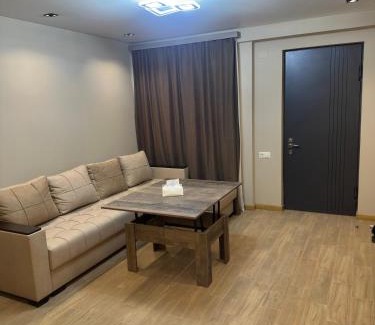 Erebuni House | Adelaida