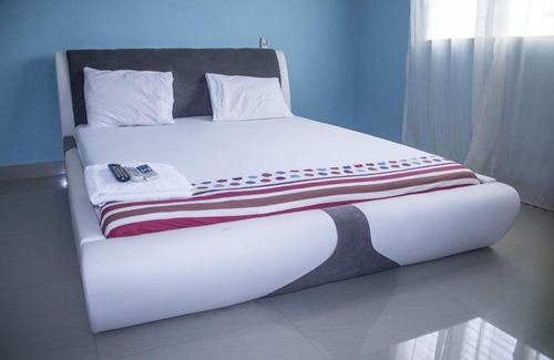 Teshie Cabin | Adinkra Lodge