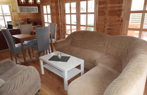 Oberoderwitz Apartment | Adler summer house Oderwitz with fireplace, garden, WLAN