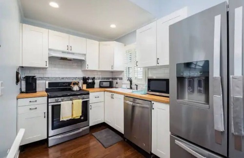 Gastonia House | Adorable guest house in Gastonia