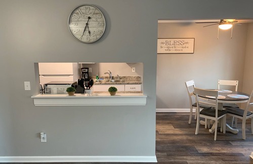 Holly Apartment | Adventure Acres- Suite A5