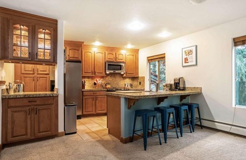 Eagle-Vail Apartment | Adventure awaits in cozy retreat between Vail and Beaver Creek