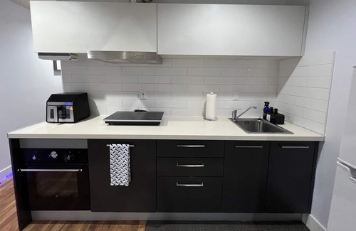 Renfrew-Collingwood Apartment | Affordable, clean, spacious, private guest suite 2 bedrooms+sofa bed/1 full bath