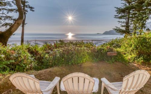 Newport House | Agate Beach Oceanfront Lodge