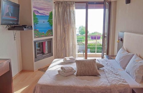 Methoni Hotel | Agathoupoli beach