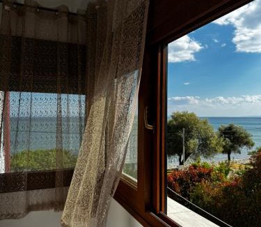 Pangaio Apartment | Agnanti - Seafront Home with Aegean Sea View