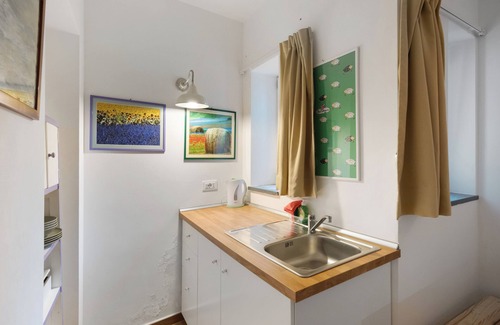 Fisciano Apartment | Agriturismo 'Delizioso In Natura' with Mountain View, Wi-Fi and Air Conditioning