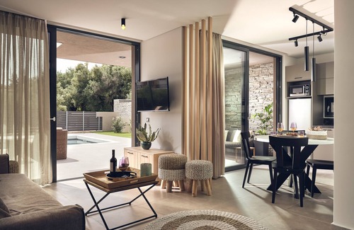 Tsilivi Villa | Aguacate Agave Villa with private Pool