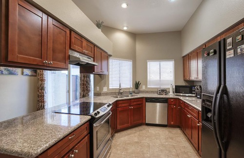Ahwatukee Foothills House | Ahwatukee home in a cul-de-sac