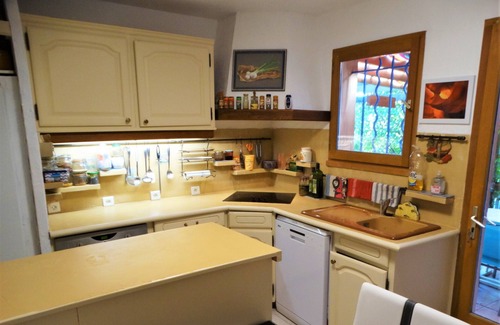Villeneuve-Loubet Villa | AIR-CONDITIONED, SINGLE-STOREY VILLA, SEA AND CORSICAN VIEWS LARGE GARDEN, DOGS ALLOWED