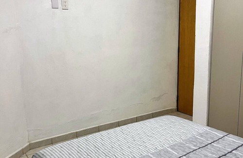 Colima House | Air-conditioned house, electric gate, covered garage, lovingly decorated.